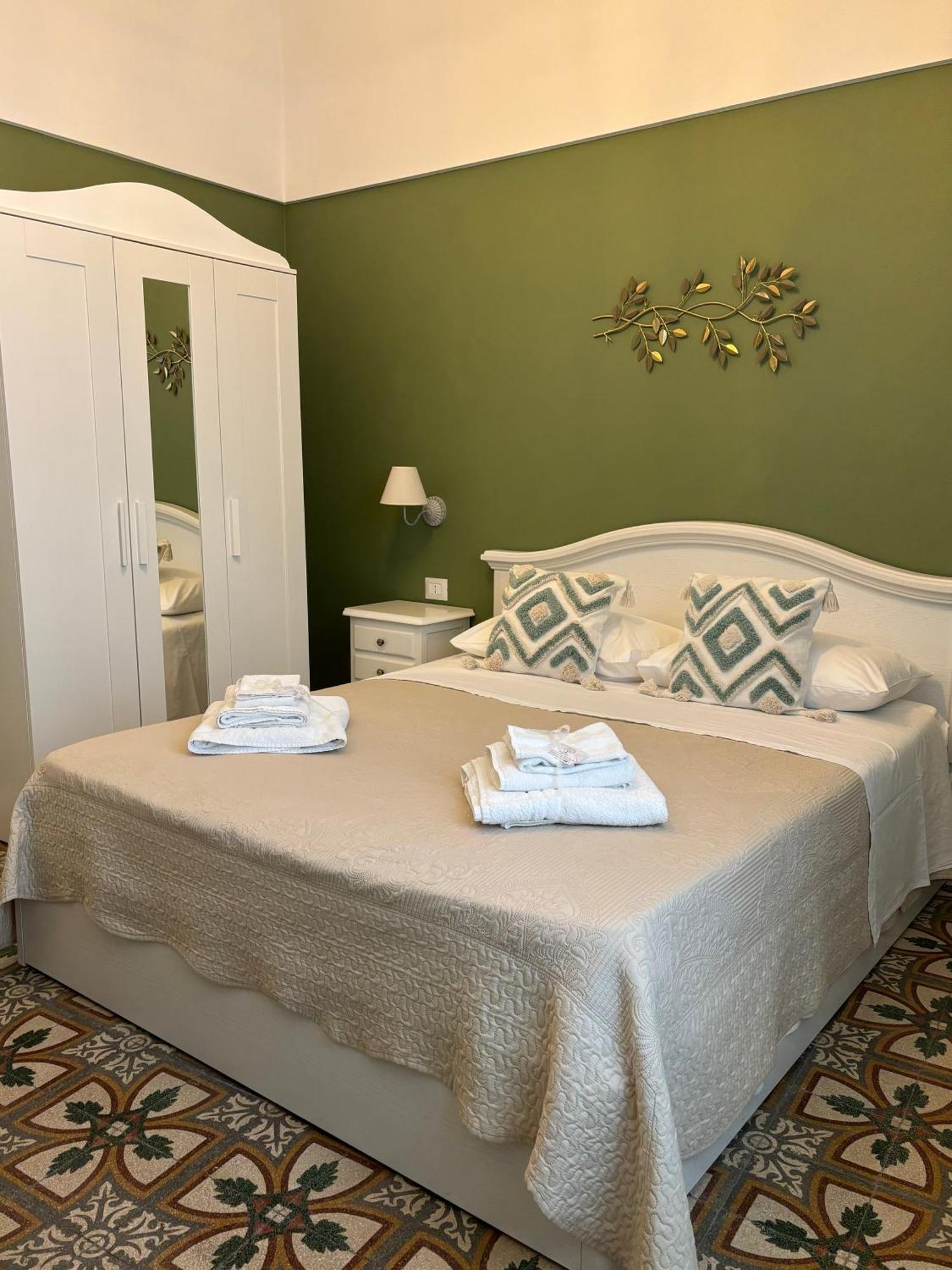 Dimora Della Nonna-Luxury Home Mola di Bari Extérieur photo